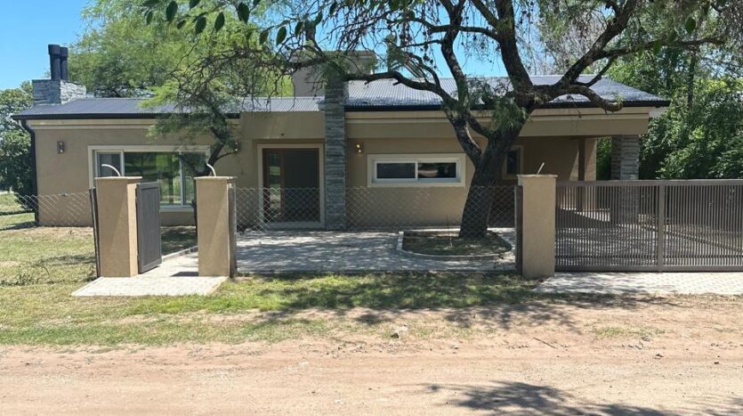 Venta casa a estrenar en Villa General Belgrano Berreaute Inmobiliaria