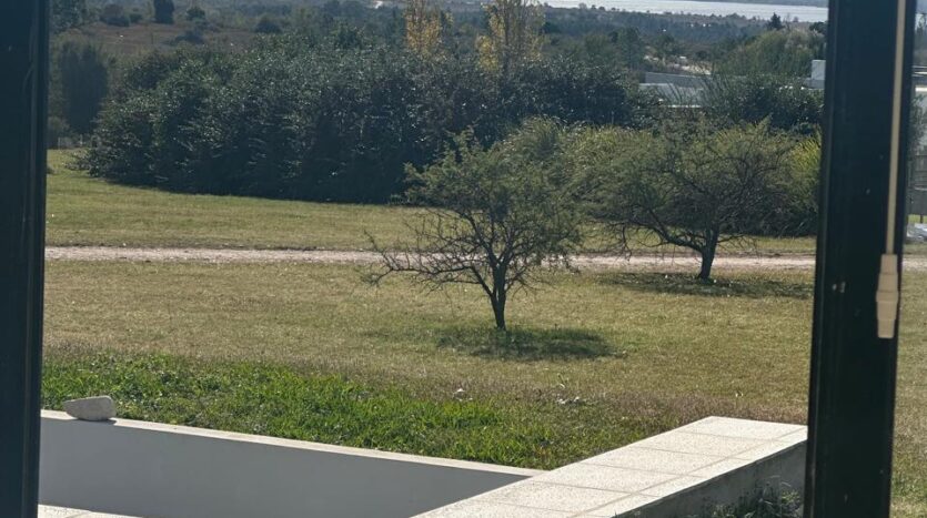 Venta casa a estrenar en Los Reartes